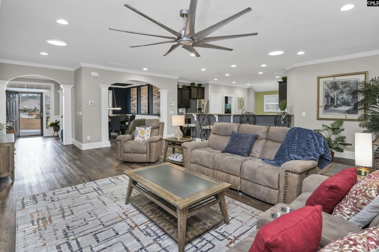 175 Autumn Drive Photo 10