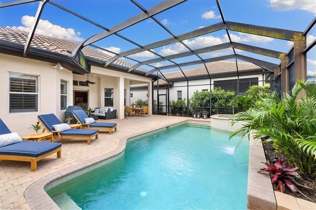 7831 Valencia Ct, Naples, FL 34113 Photo