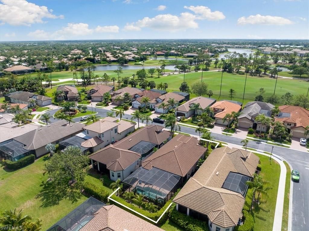 7831 Valencia Ct, Naples, FL 34113 Photo