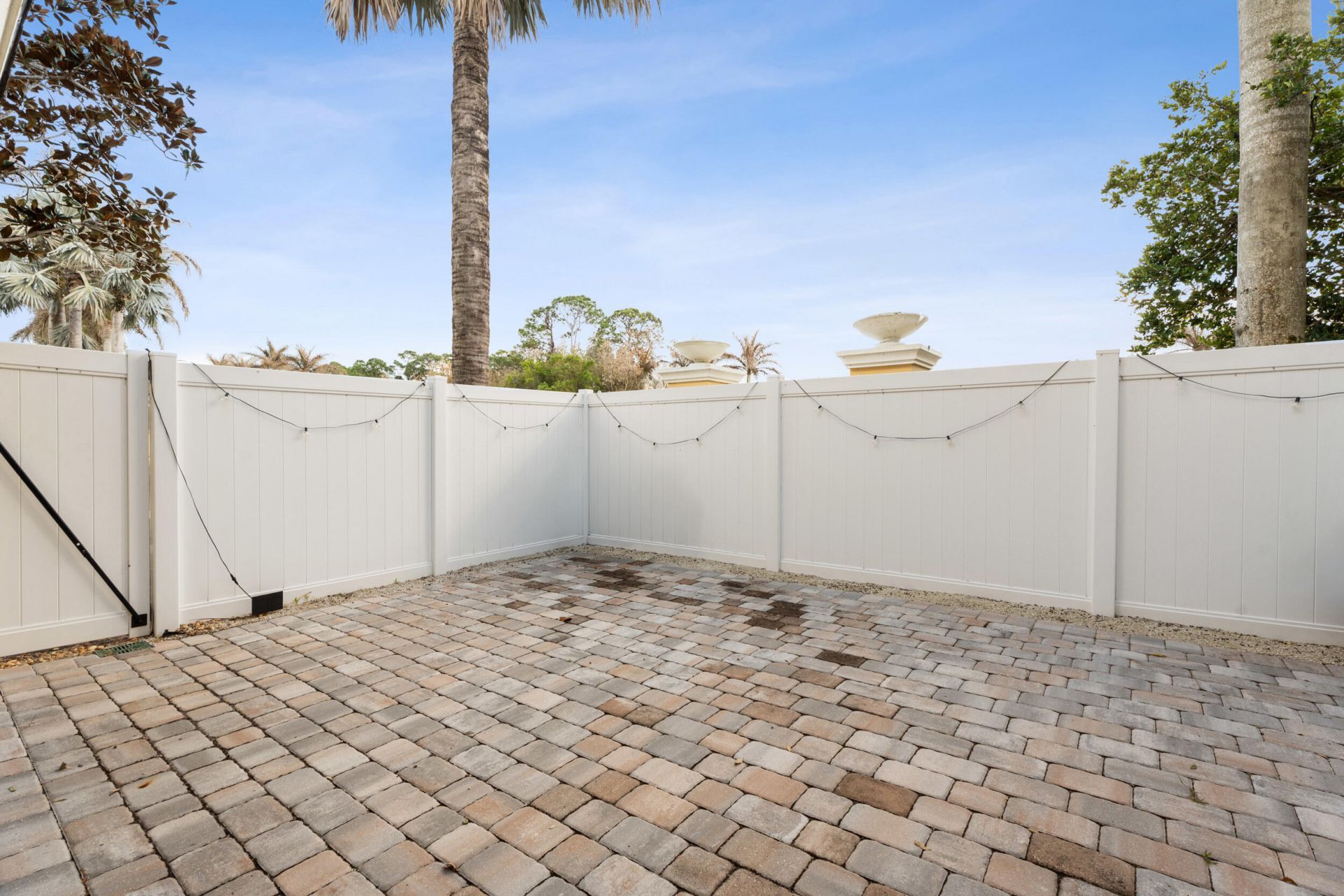 6145 NW Helmsdale Way, Port Saint Lucie, FL 34983 Photo