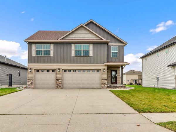267 34th Avenue E, West Fargo, ND 58078
