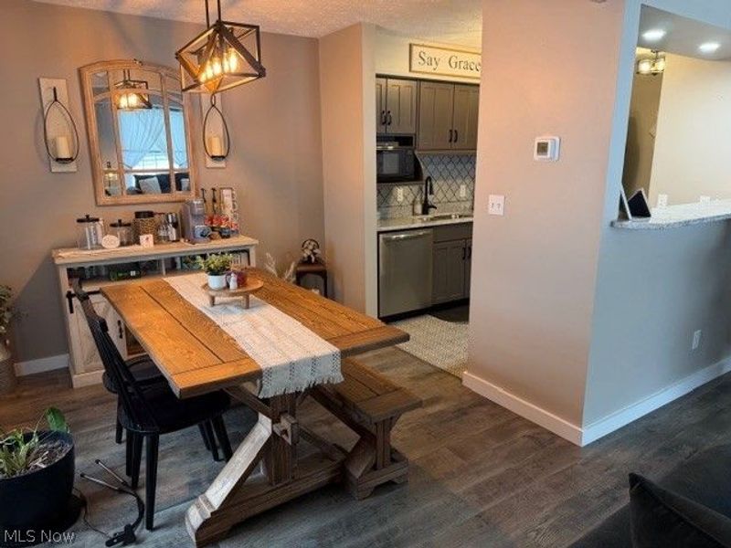 3159 Ivy Hill Circle, Unit B, Cortland, OH 44410 Photo 10