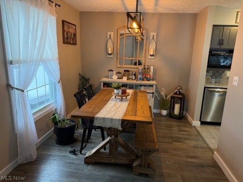 3159 Ivy Hill Circle, Unit B, Cortland, OH 44410 Photo 9