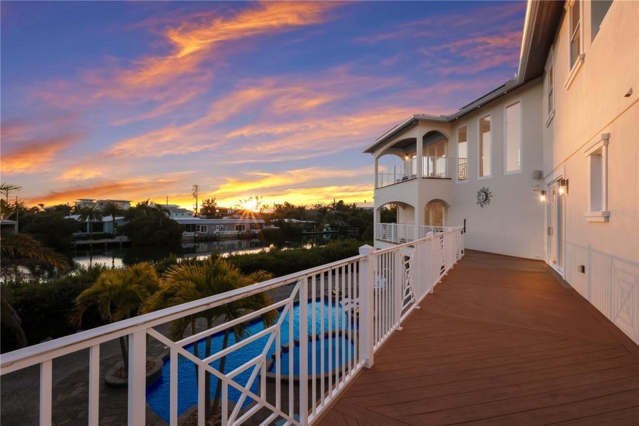 313 Hammock Circle, Anna Maria, FL 34216 Photo