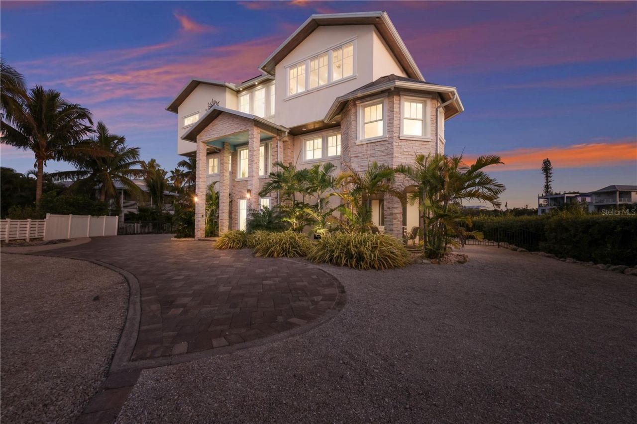 313 Hammock Circle, Anna Maria, FL 34216 Photo