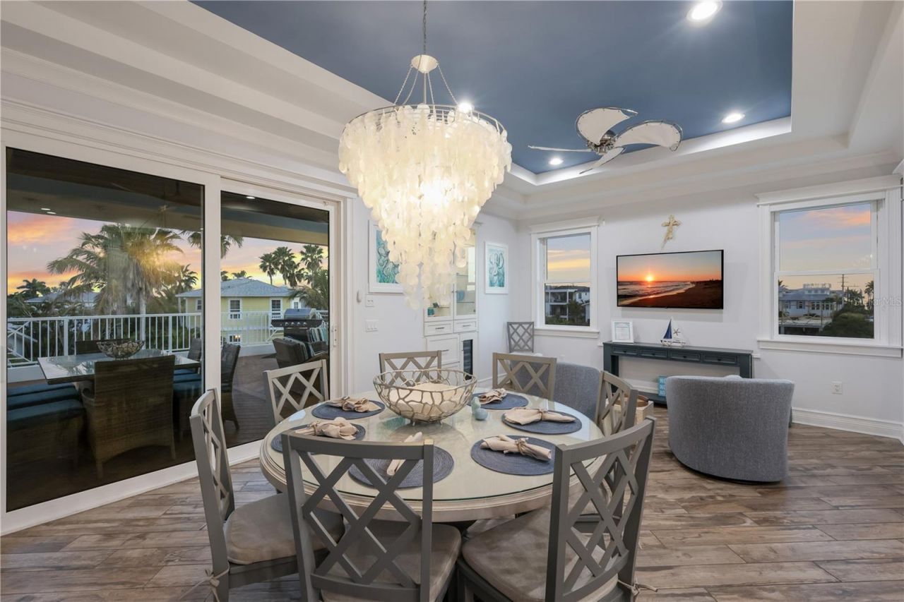 313 Hammock Circle, Anna Maria, FL 34216 Photo