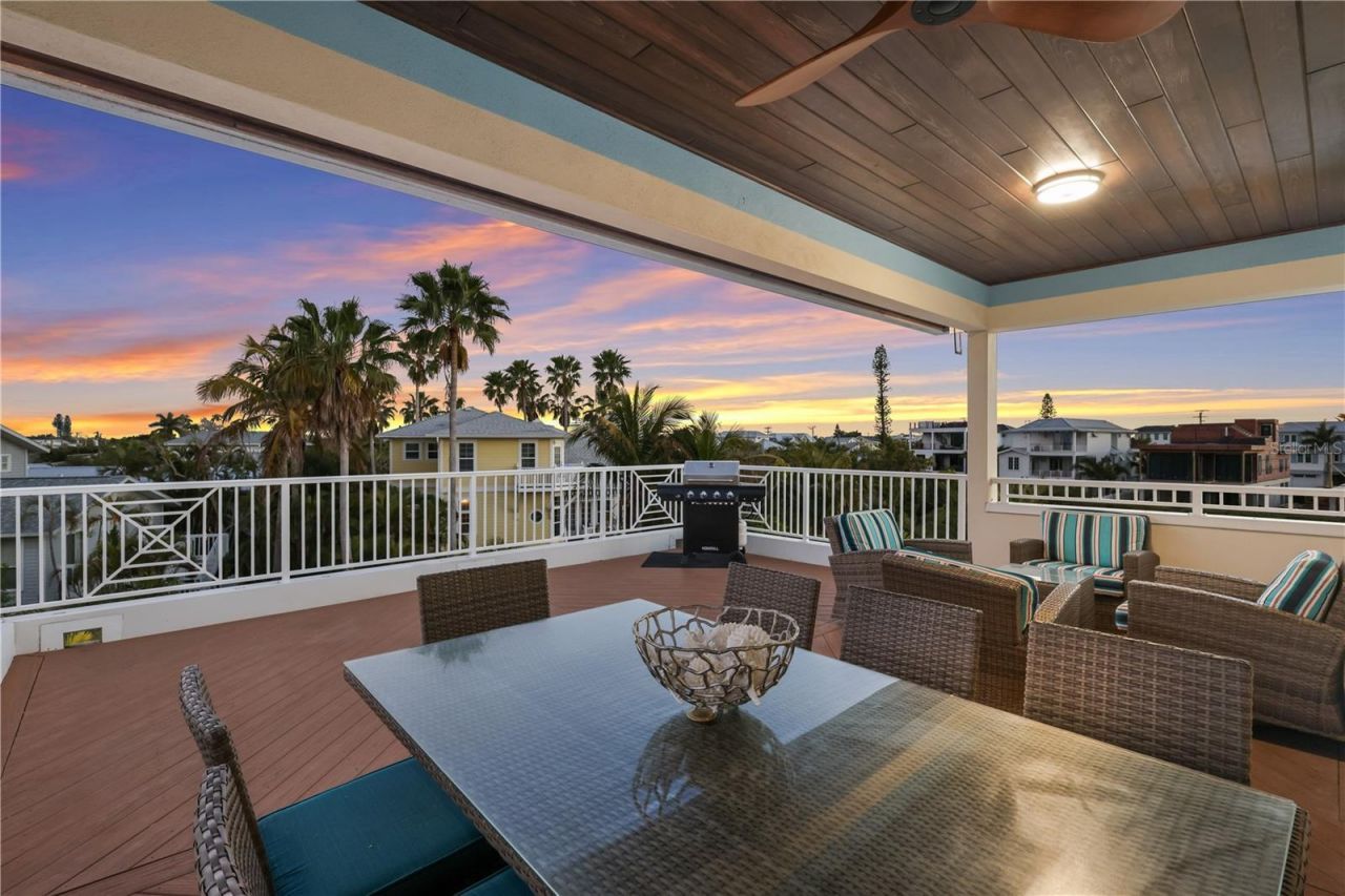 313 Hammock Circle, Anna Maria, FL 34216 Photo