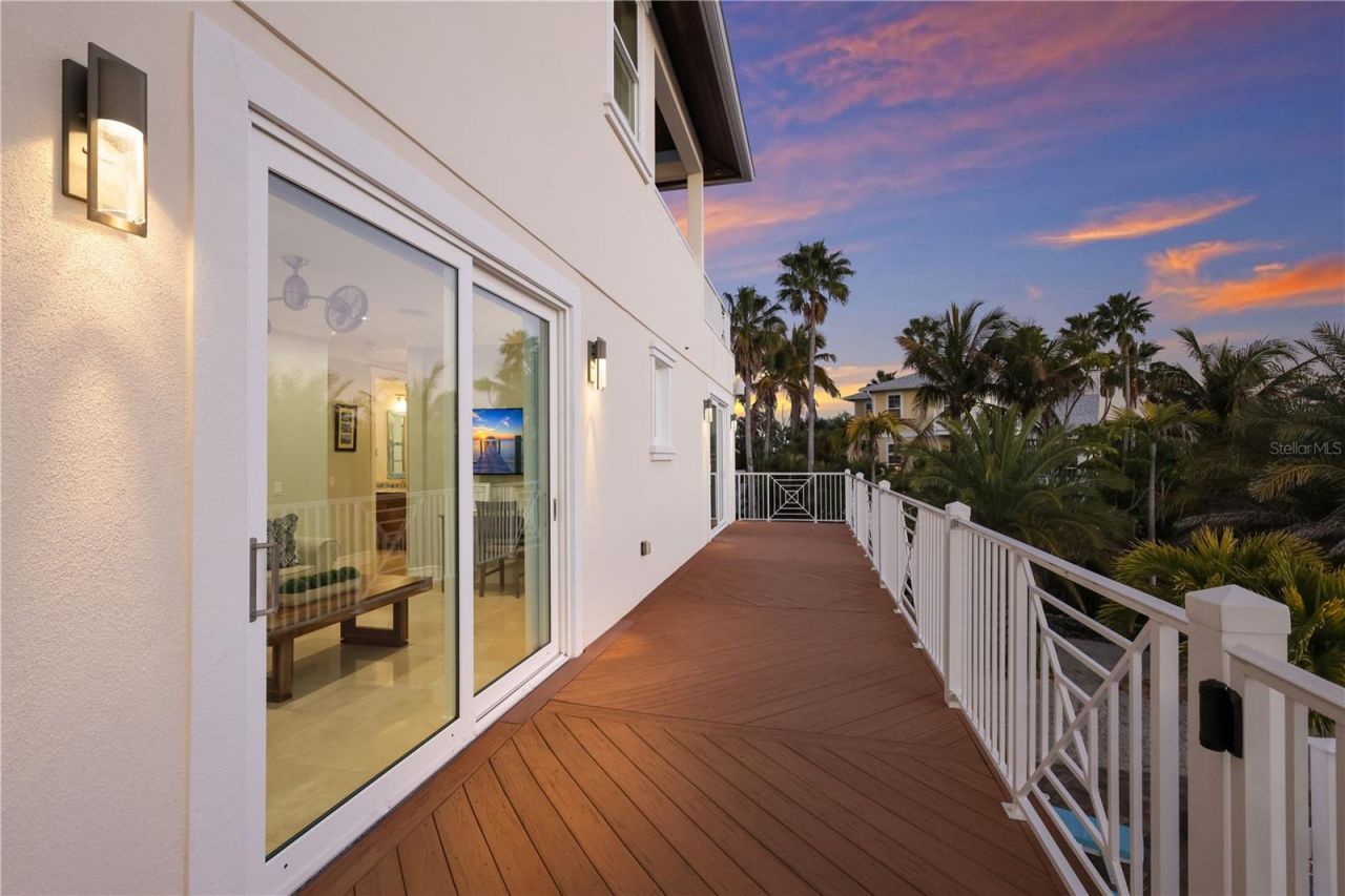 313 Hammock Circle, Anna Maria, FL 34216 Photo