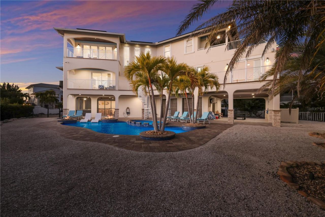 313 Hammock Circle, Anna Maria, FL 34216 Photo