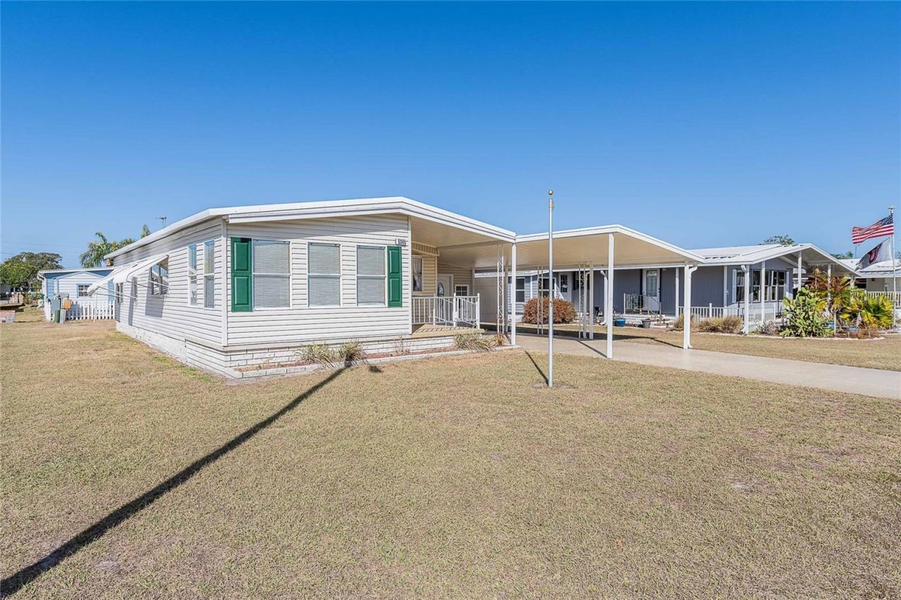 5341 Powhattan Street, Zephyrhills, FL 33542 Main Photo