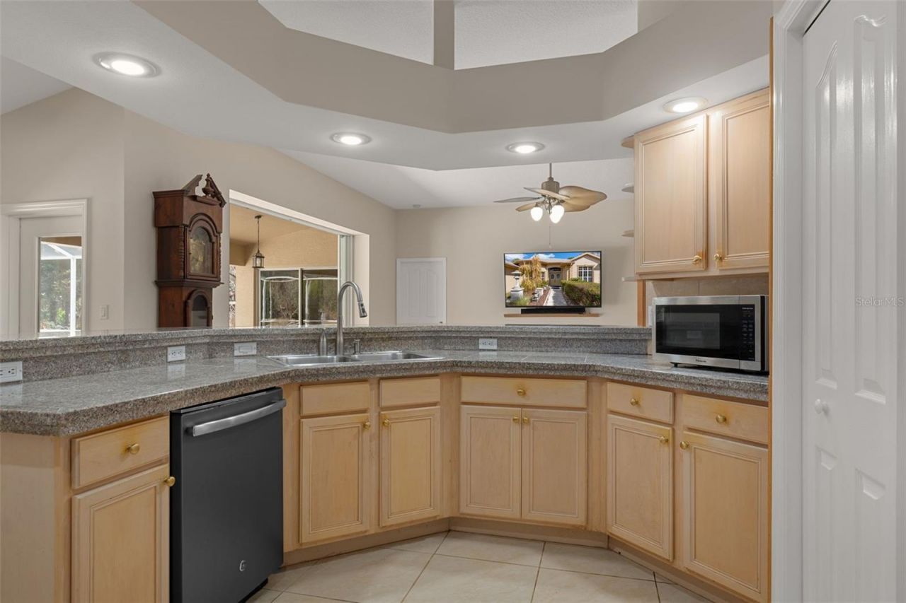 7567 N Fountainhead Drive, Citrus Springs, FL 34433 Photo