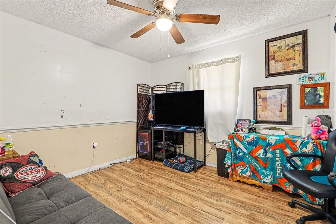 5223 17th Street Court E, Bradenton, FL 34203 Photo