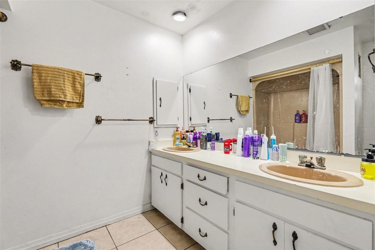 5223 17th Street Court E, Bradenton, FL 34203 Photo