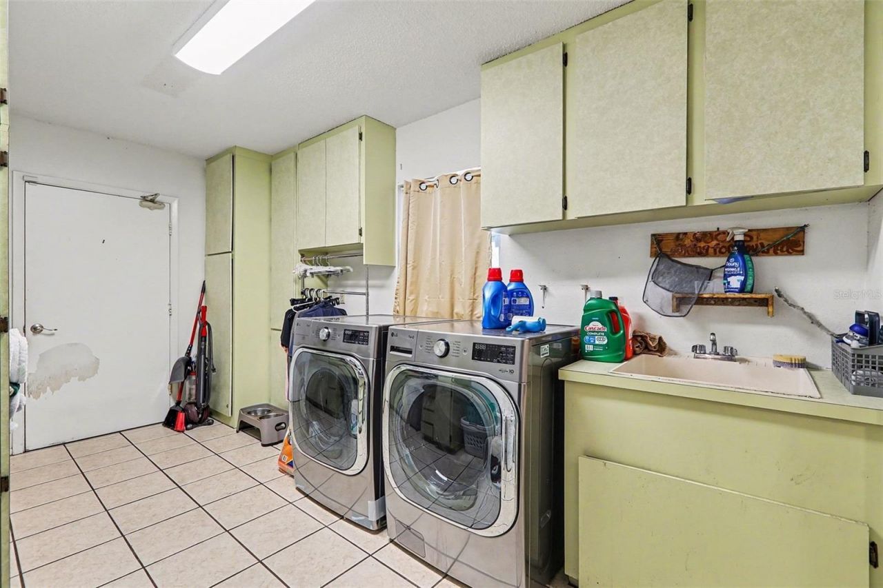 5223 17th Street Court E, Bradenton, FL 34203 Photo