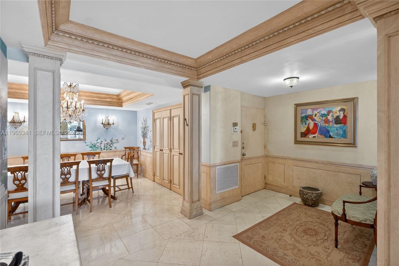 5001 Collins Ave, Unit 5K, Miami Beach, FL 33140 Photo