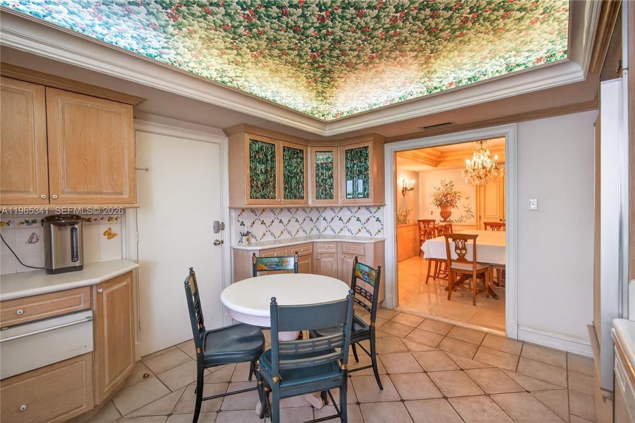 5001 Collins Ave, Unit 5K, Miami Beach, FL 33140 Photo