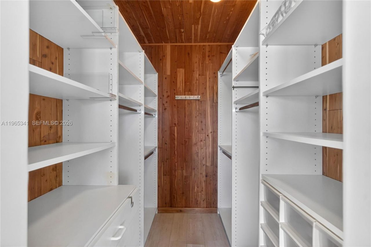 5001 Collins Ave, Unit 5K, Miami Beach, FL 33140 Photo