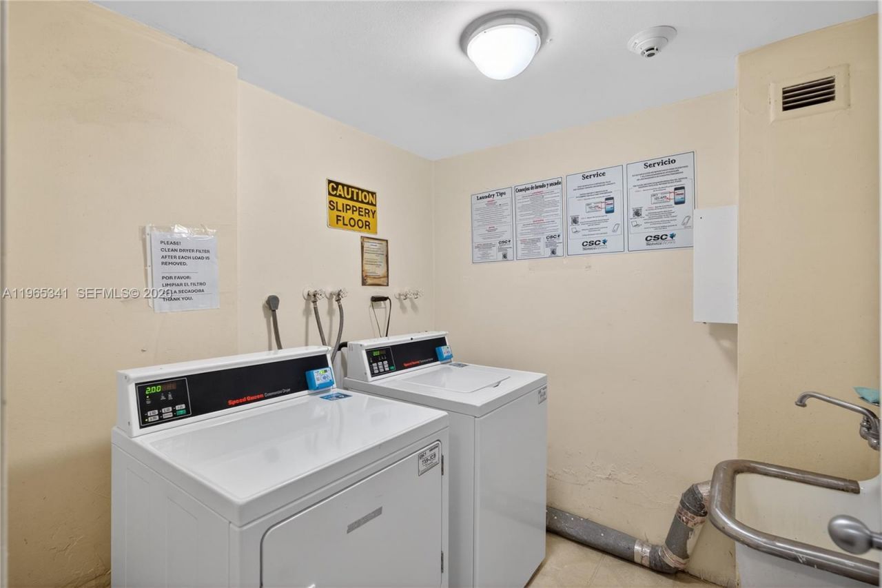 5001 Collins Ave, Unit 5K, Miami Beach, FL 33140 Photo