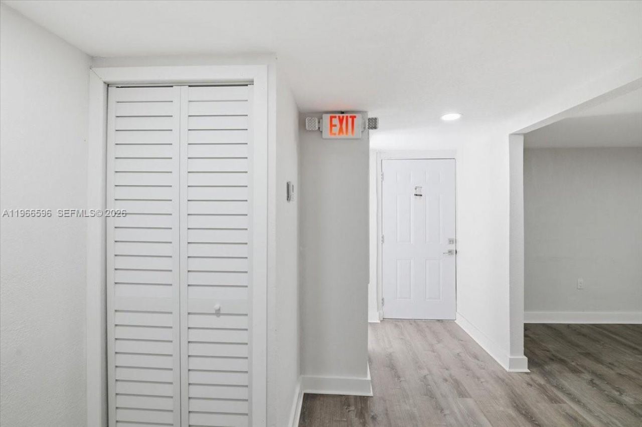 150 NW 29th St, Unit 160, Miami, FL 33127 Photo