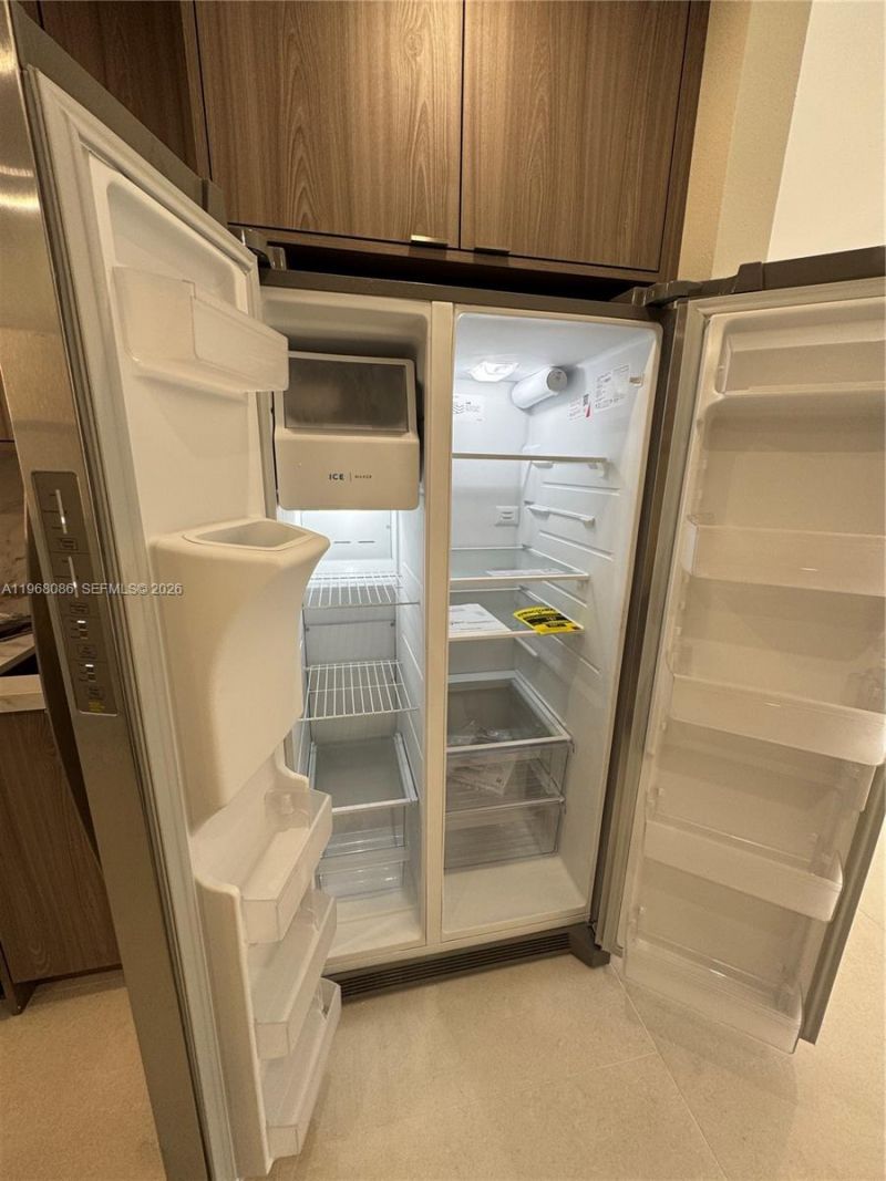 1900 W 54th St, Unit 219, Hialeah, FL 33012 Photo