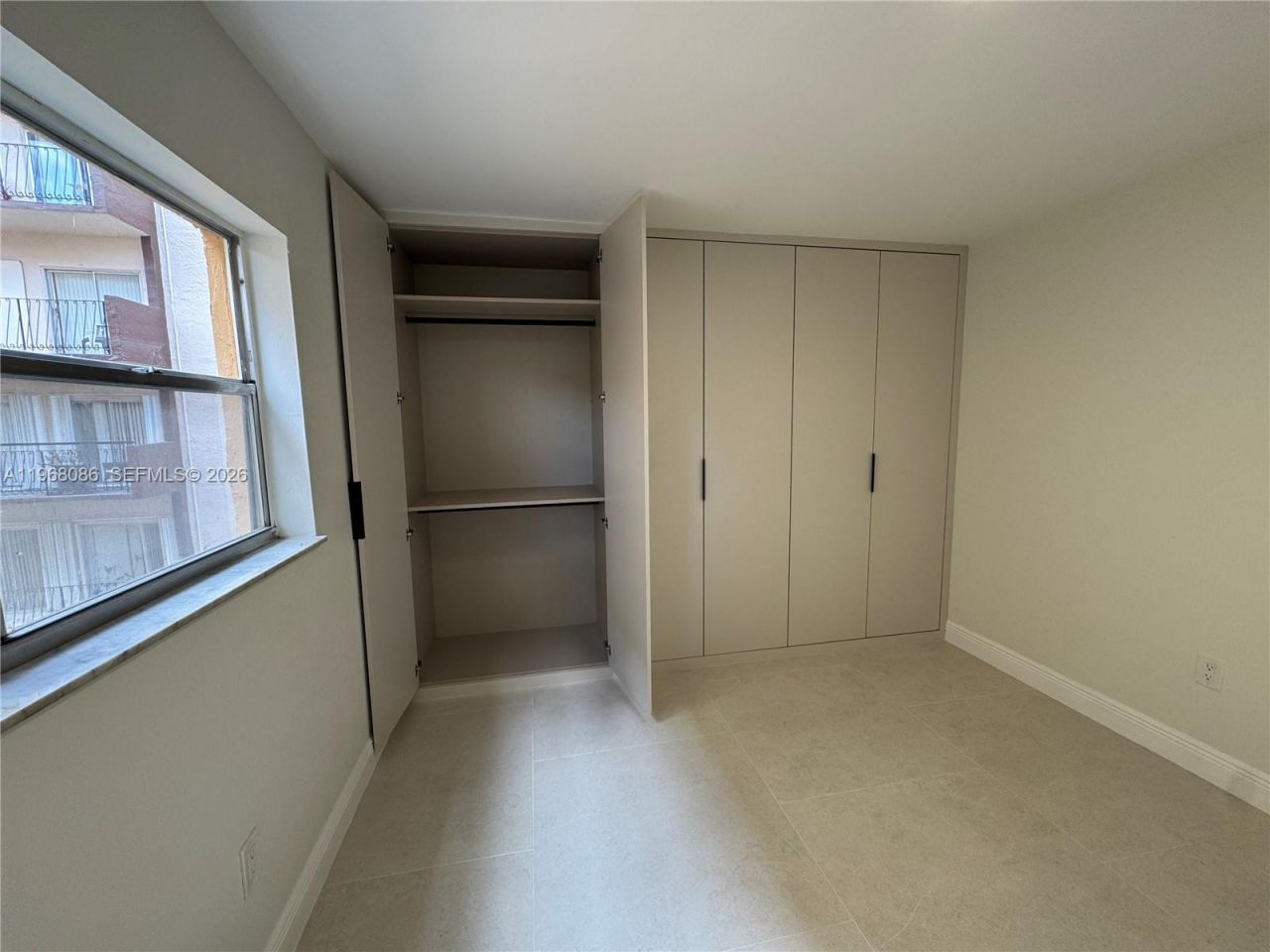 1900 W 54th St, Unit 219, Hialeah, FL 33012 Photo