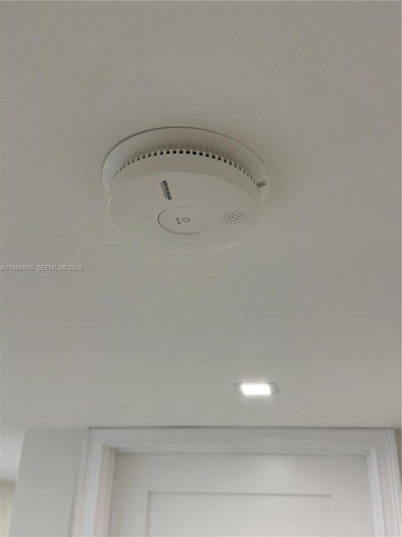 1900 W 54th St, Unit 219, Hialeah, FL 33012 Photo