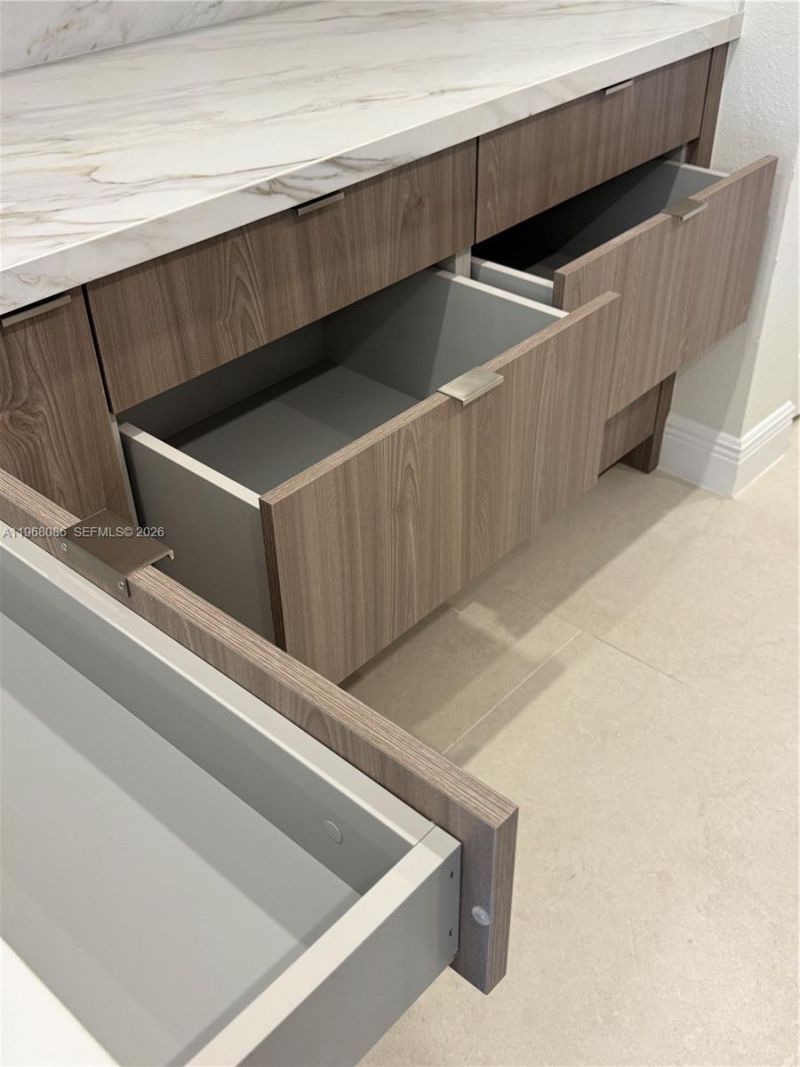 1900 W 54th St, Unit 219, Hialeah, FL 33012 Photo