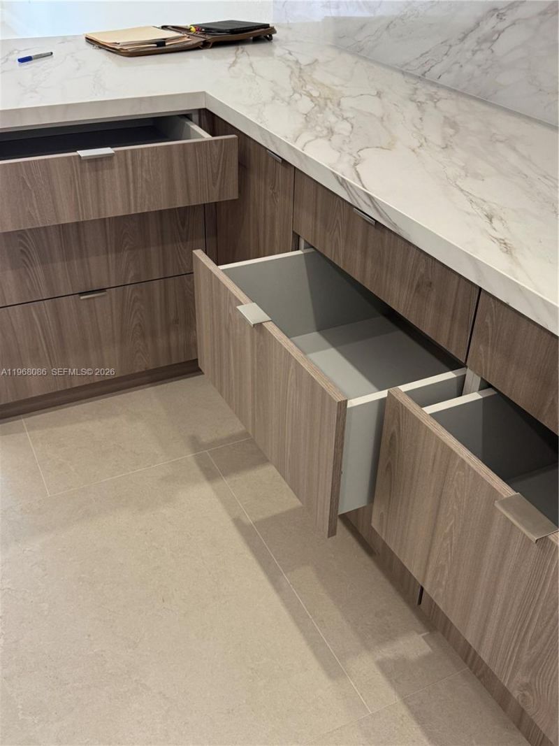 1900 W 54th St, Unit 219, Hialeah, FL 33012 Photo