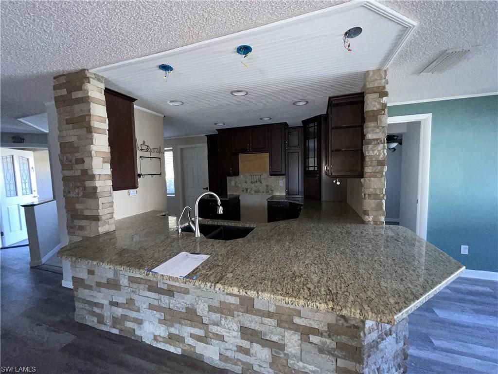 16264 Shadow Pine Rd, North Fort Myers, FL 33917 Photo