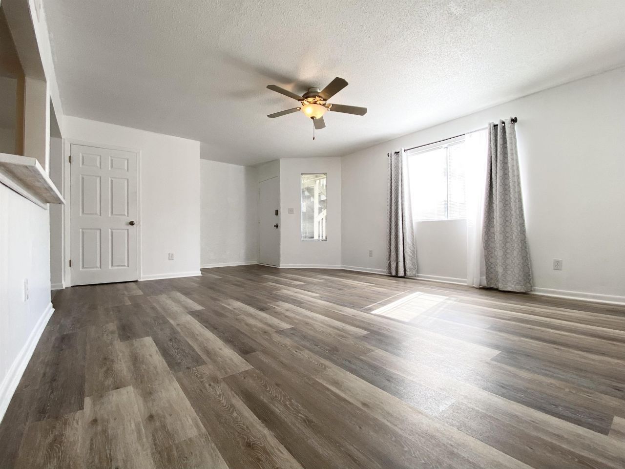 2000 Greens Blvd. Photo 5