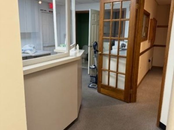 1 Manor Dr, Hampton, NJ 08827