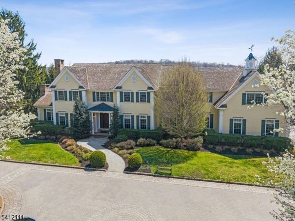 89 Mosle Rd, Peapack Gladstone, NJ 07931