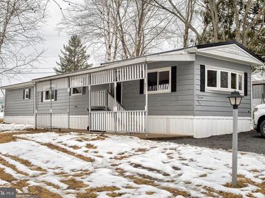 325 HICKORY STREET, BELLEFONTE, PA 16823