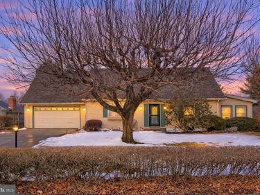 202 LINDY AVENUE, YORK SPRINGS, PA 17372