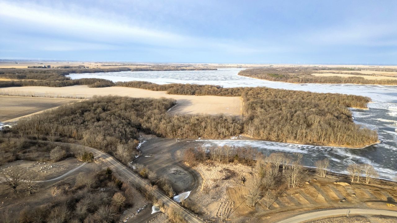 5751 White Pigeon Road, Weldon, IL 61882 Main Photo