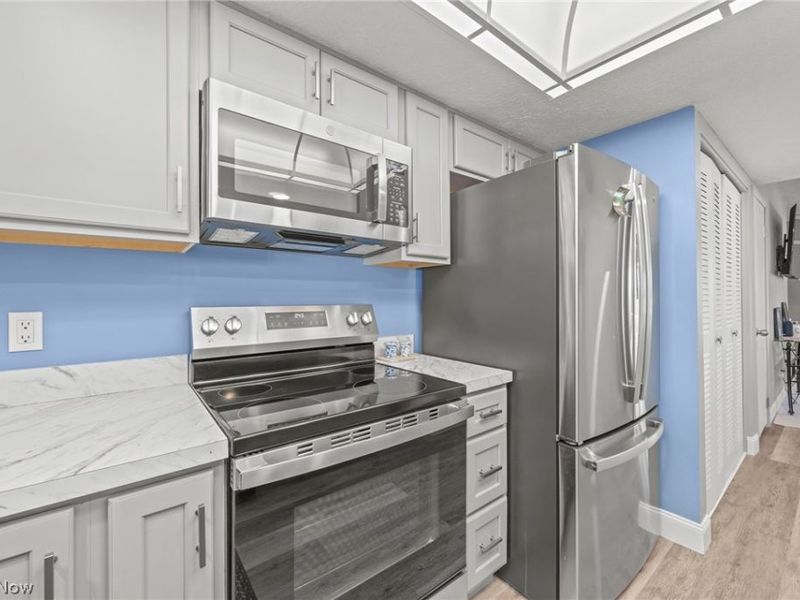 3632 Kenwood Drive, Unit 84, Uniontown, OH 44685 Photo 11