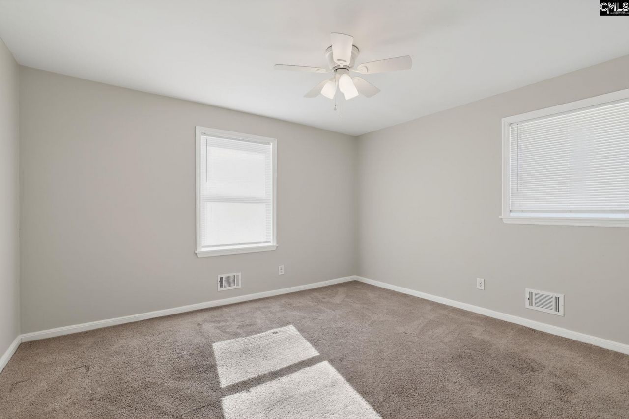 226 Horseshoe Circle  Photo 11