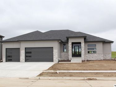 3812 Prairie Breeze Road, Lincoln, NE 68516
