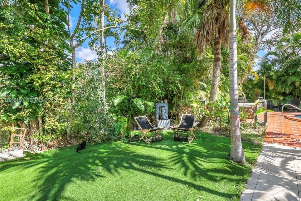 10301 N Miami Ave, Miami Shores, FL 33150 Photo