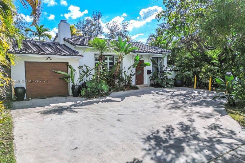 10301 N Miami Ave, Miami Shores, FL 33150 Photo