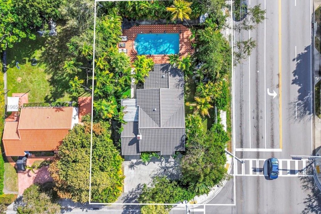 10301 N Miami Ave, Miami Shores, FL 33150 Photo