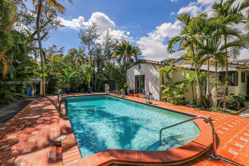 10301 N Miami Ave, Miami Shores, FL 33150 Photo