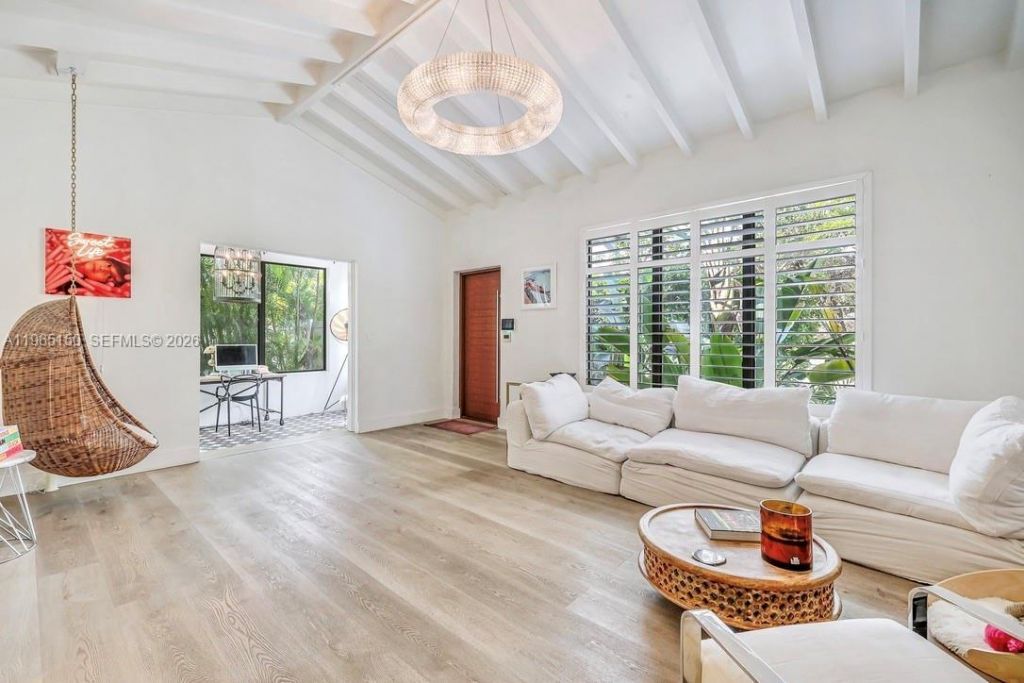 10301 N Miami Ave, Miami Shores, FL 33150 Photo