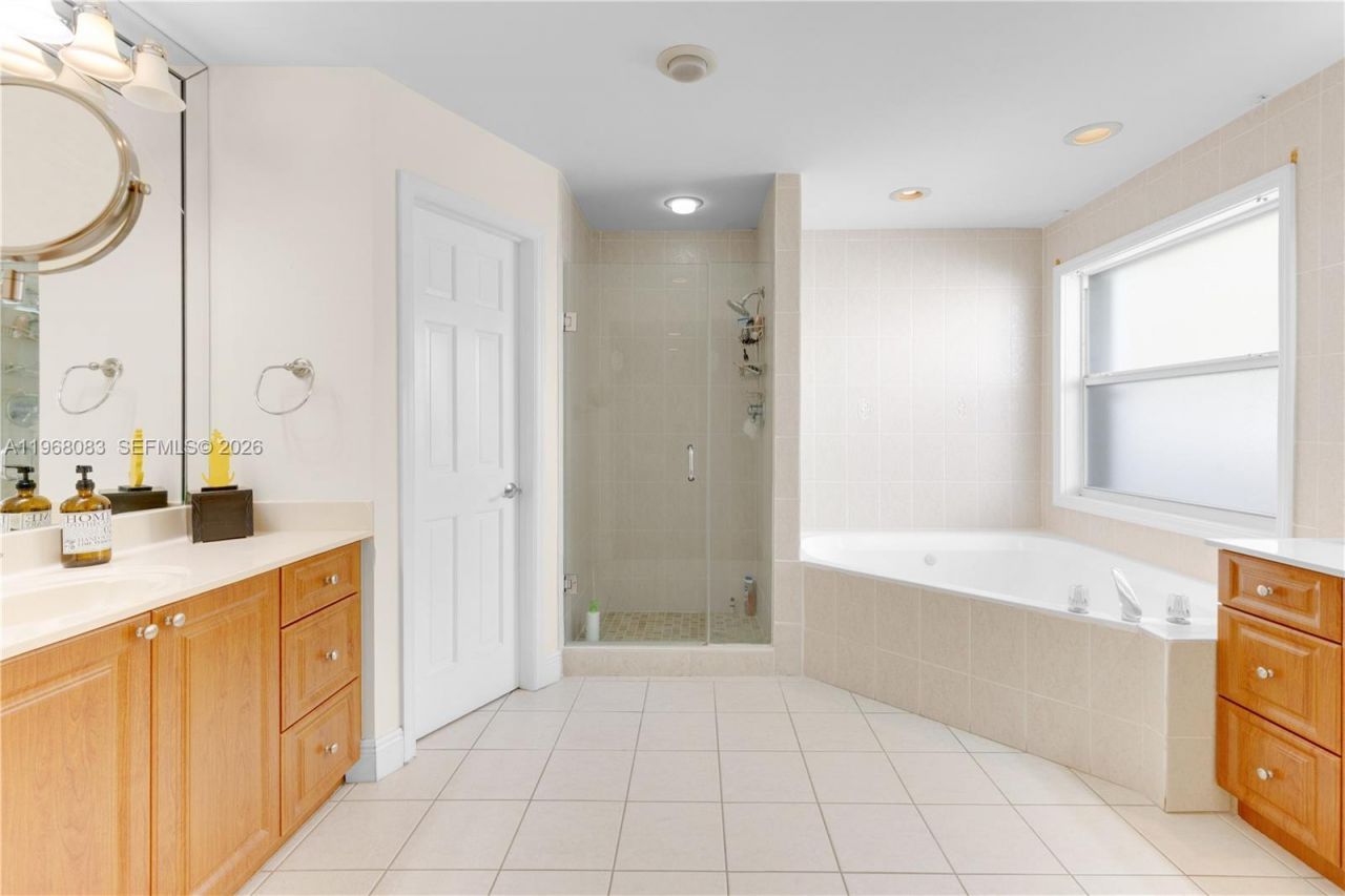 5253 NW 94th Doral Pl , Unit 5253, Doral, FL 33178 Photo