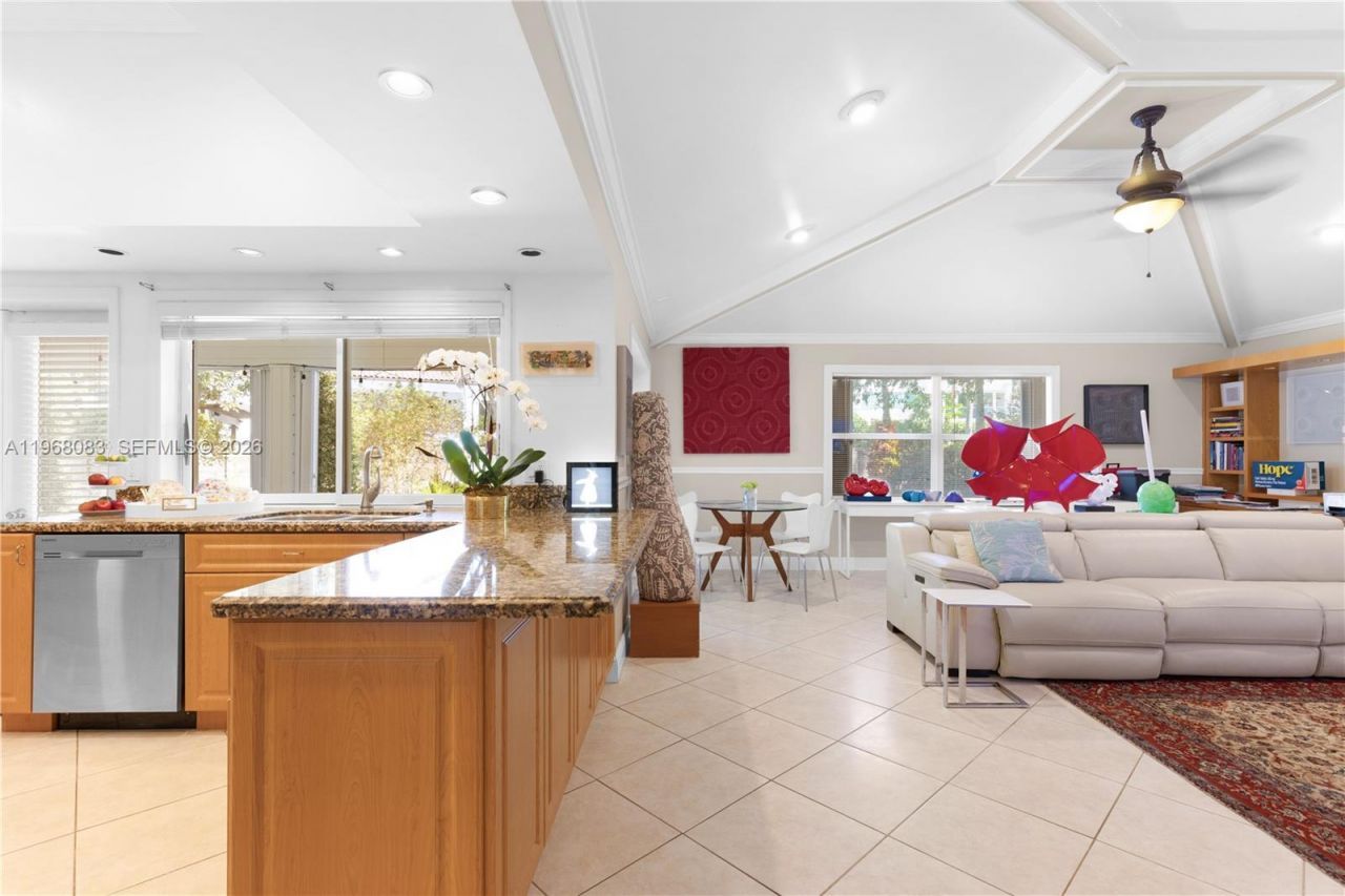 5253 NW 94th Doral Pl , Unit 5253, Doral, FL 33178 Photo