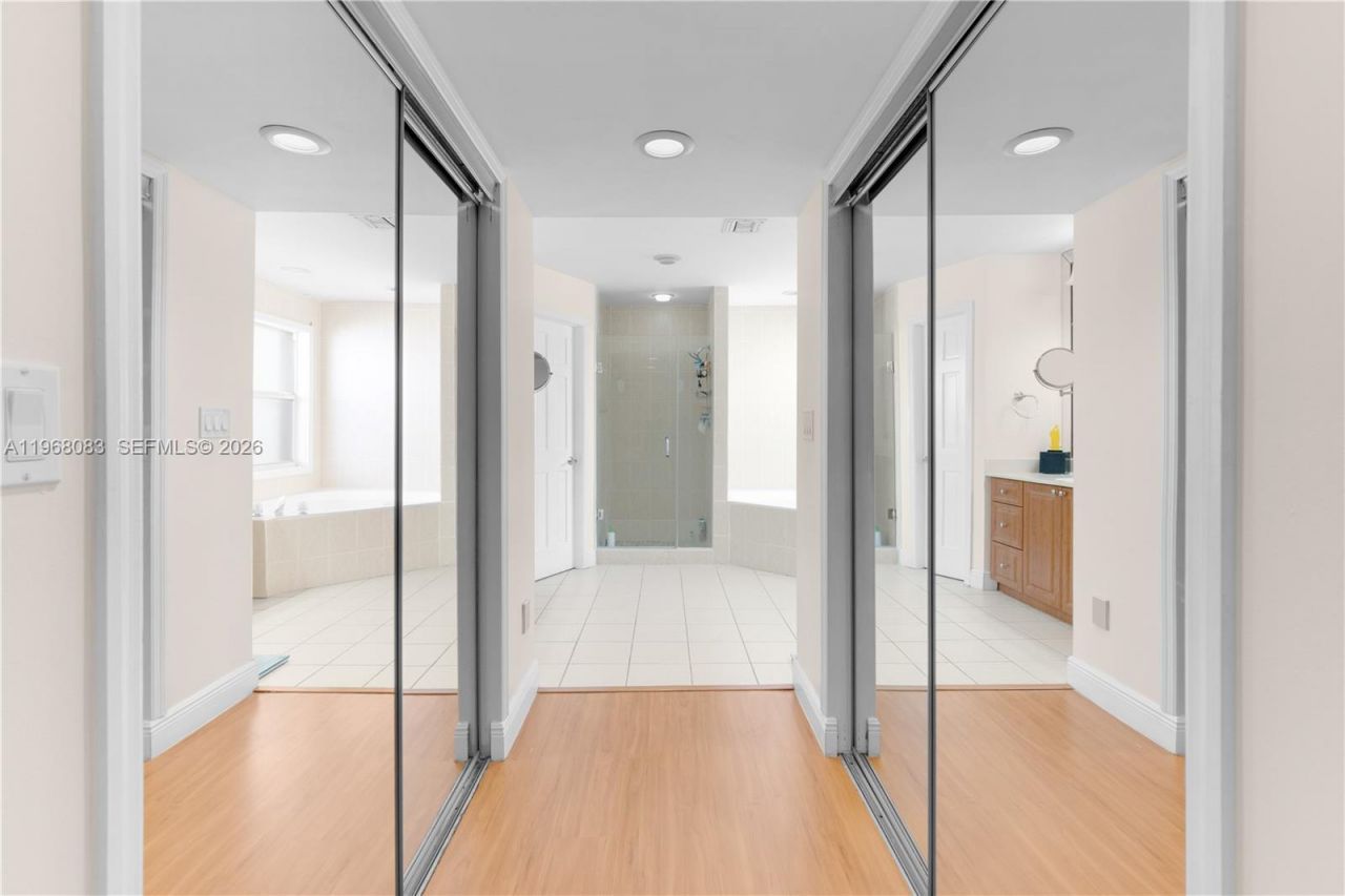 5253 NW 94th Doral Pl , Unit 5253, Doral, FL 33178 Photo