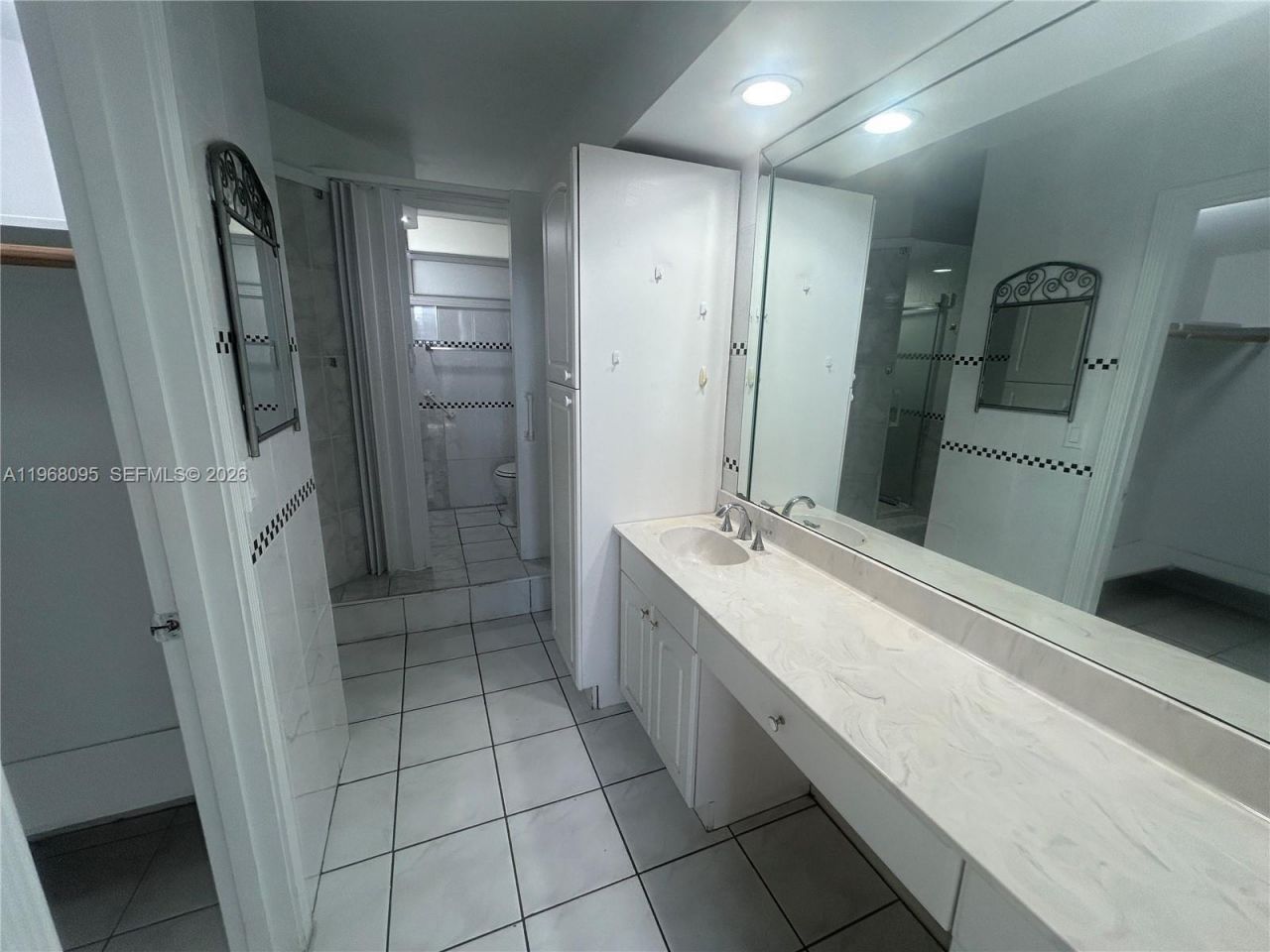 2851 Leonard Dr, Unit J502, Aventura, FL 33160 Photo