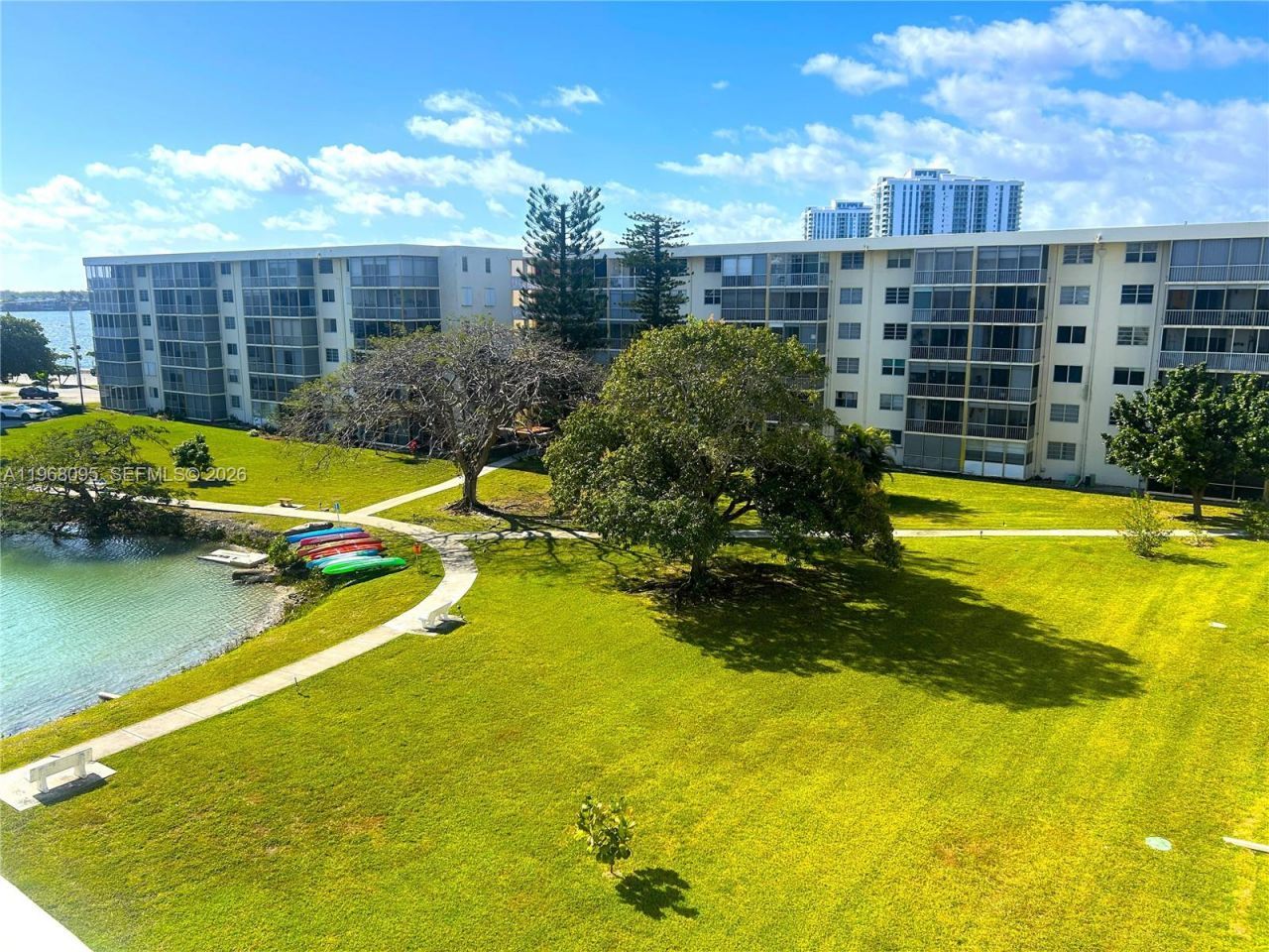 2851 Leonard Dr, Unit J502, Aventura, FL 33160 Photo