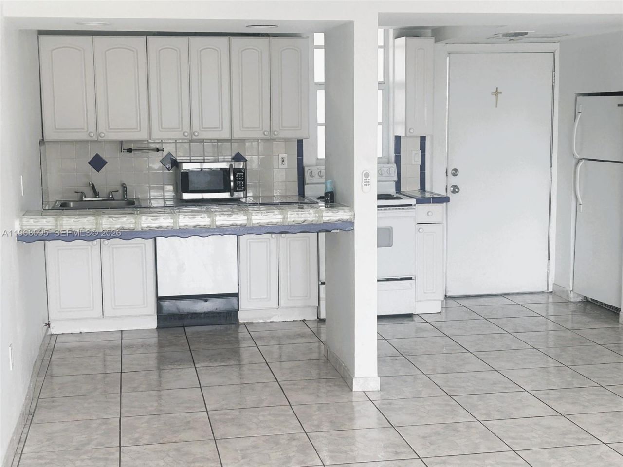 2851 Leonard Dr, Unit J502, Aventura, FL 33160 Photo