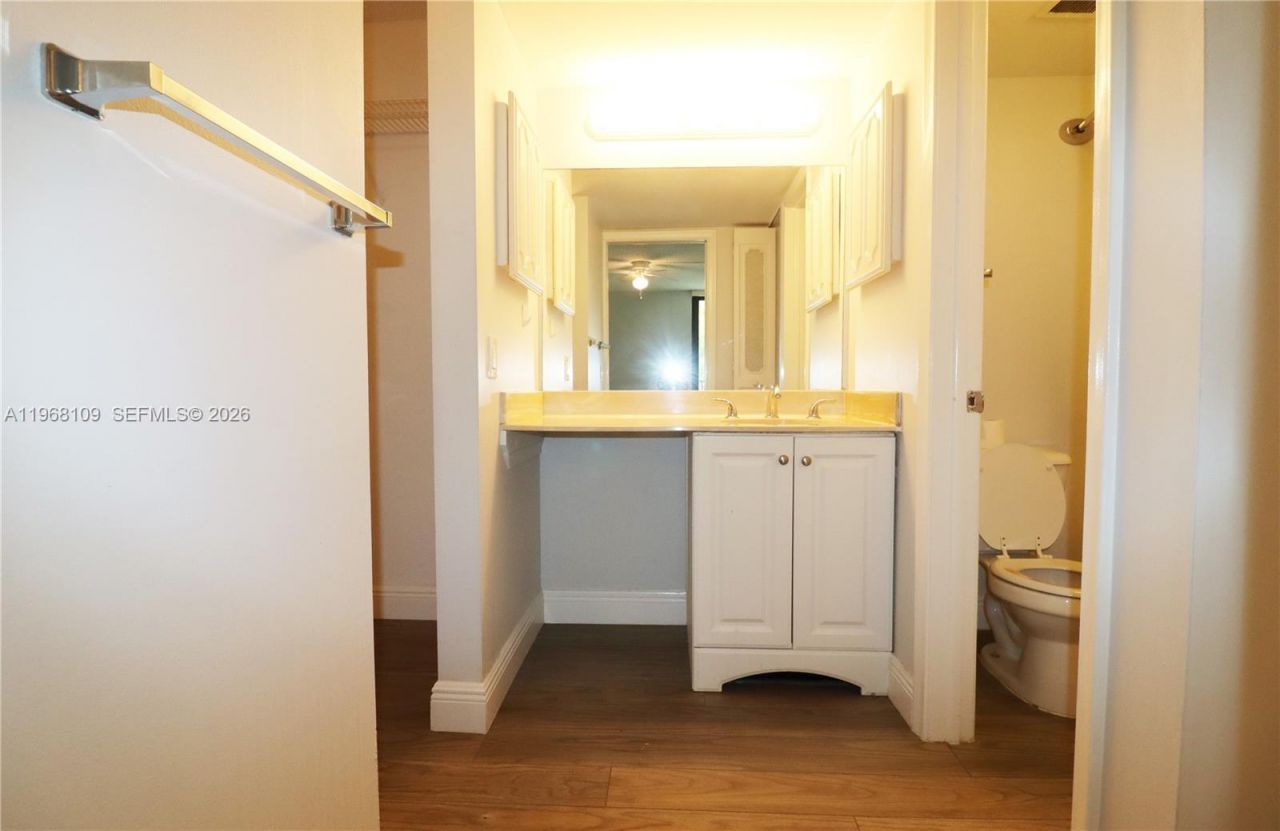 1301 River Reach Dr, Unit 214, Fort Lauderdale, FL 33315 Photo